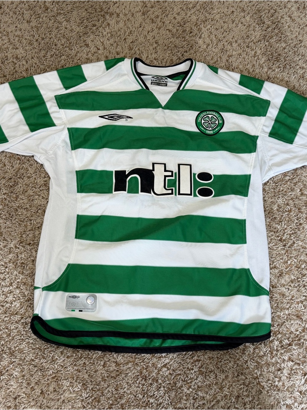 Umbro Green & White Celtic FC Soccer Jersey